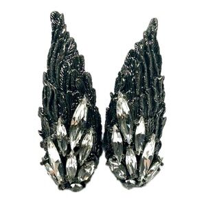 Swarovski Black and Silver Wing Rings Size 5US _USED like New!